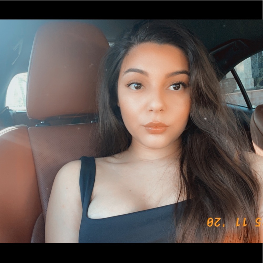 Meet your Posher, Natalie